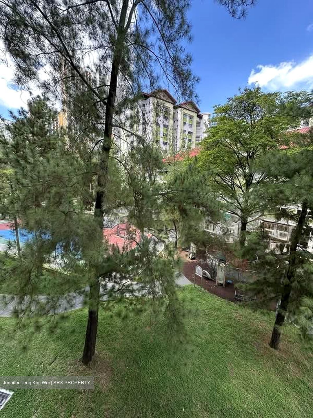 Blk 244 Jurong East Street 24 (Jurong East), HDB 4 Rooms #568257071